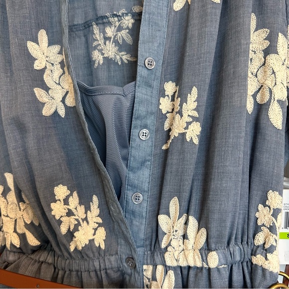 NWT Beige By Eci Embroidered Shirt Dress Floral Blue With Slip Size 4 - Picture 10 of 13